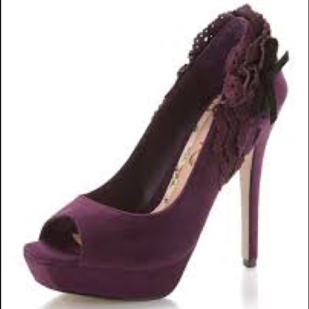 Cece L’Amour Kelsy pump